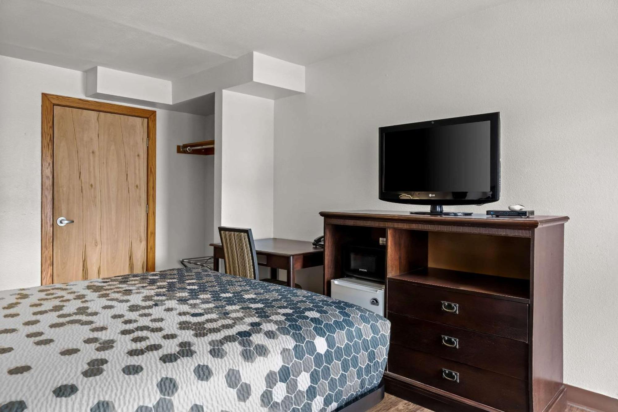 Rodeway Inn Billings Logan Intl Airport Near St Vincent Hospital Екстер'єр фото